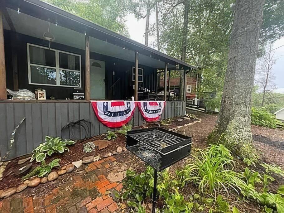 Cameron'S Cottage At The Lake Tallassee Екстер'єр фото