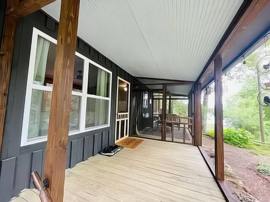 Cameron'S Cottage At The Lake Tallassee Екстер'єр фото